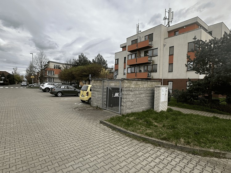Prodej garážového stání 13 m² - foto 3