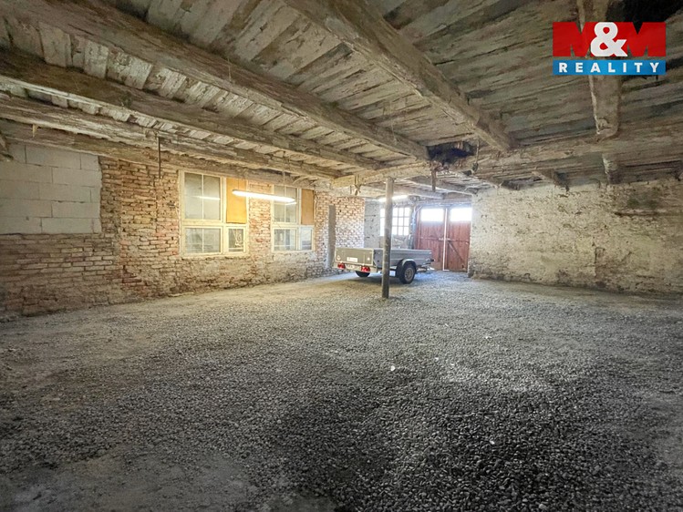 Prodej garáže 135 m² - foto 4