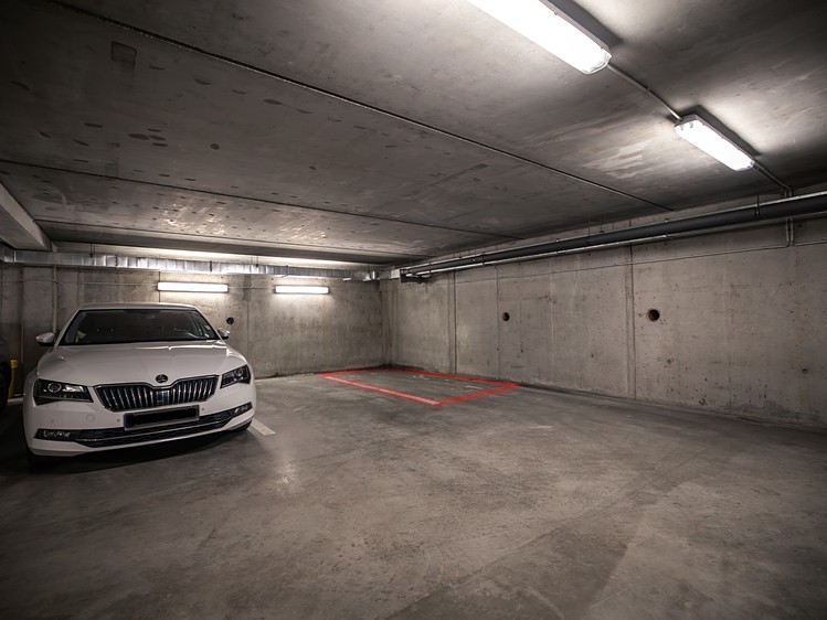Prodej garážového stání 13 m² - foto 1
