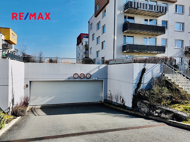 Prodej garážového stání 15 m² - foto 7