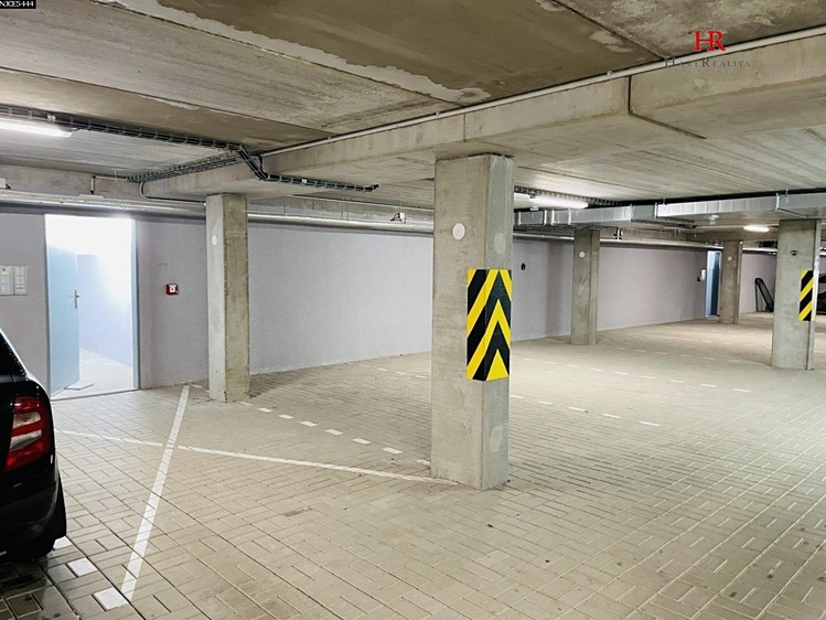 Prodej garážového stání 13 m² - foto 8