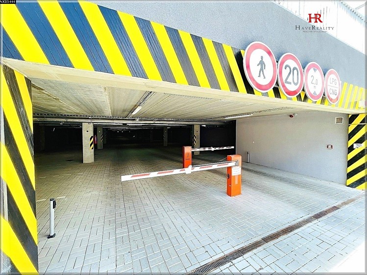 Prodej garážového stání 13 m² - foto 6