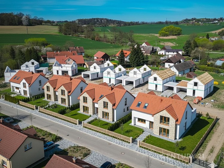 Prodej specifického typu nemovitosti 120 m² - foto 1