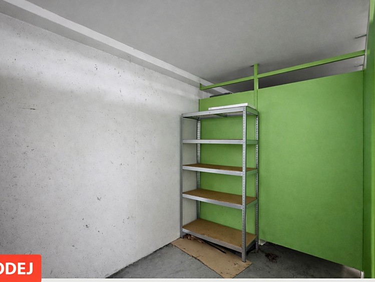 Prodej garážového stání 17 m² - foto 2