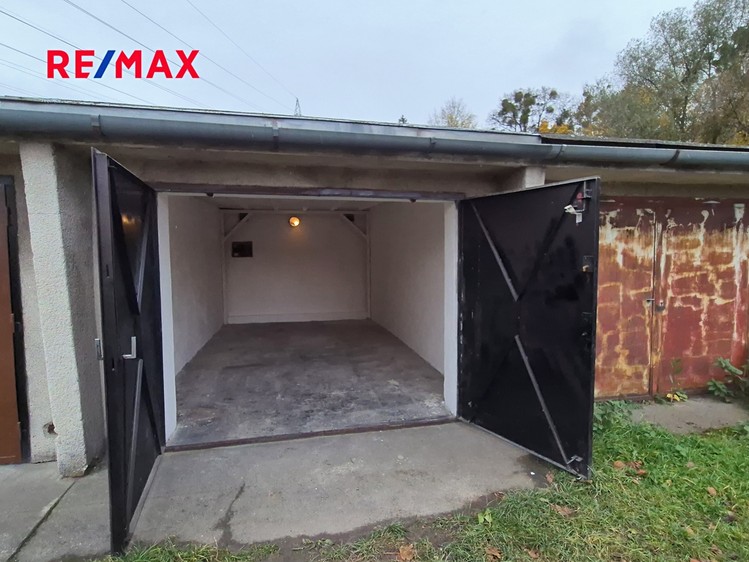 Prodej garáže 20 m² - foto 1