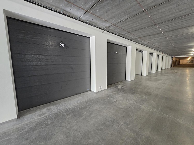 Prodej garáže 18 m² - foto 2