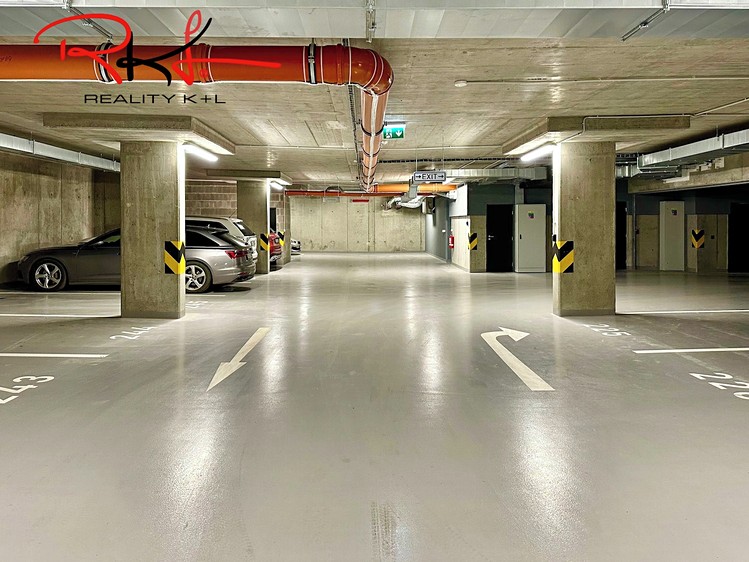 Prodej garážového stání 15 m² - foto 4