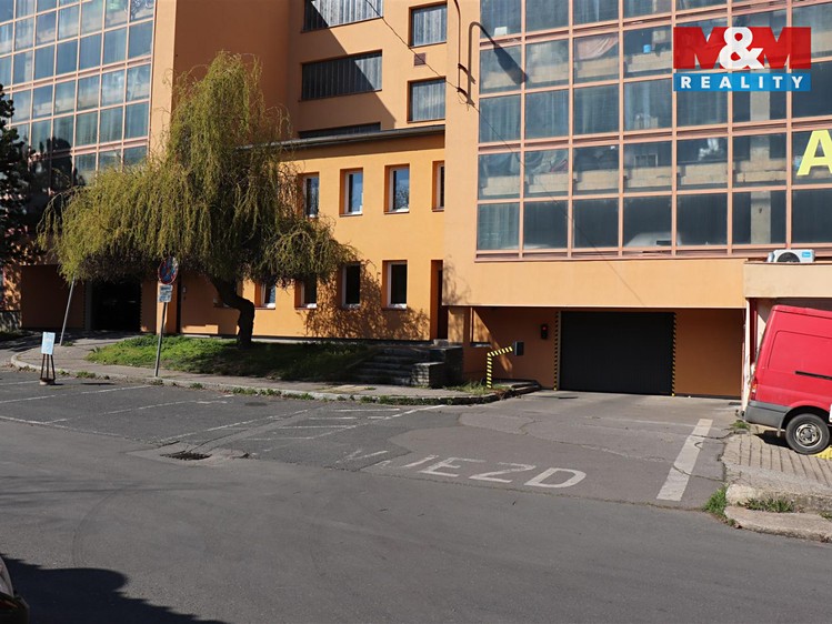 Prodej garážového stání 18 m² - foto 2