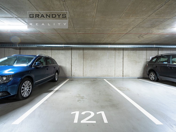 Prodej garážového stání 13 m² - foto 2