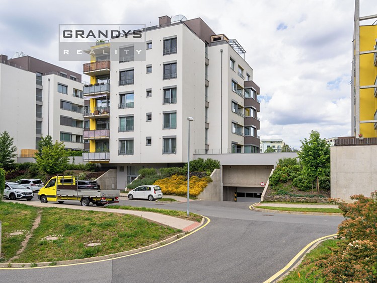 Prodej garážového stání 13 m² - foto 6