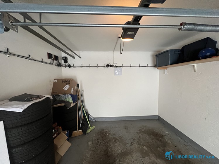 Prodej garáže 22 m² - foto 5