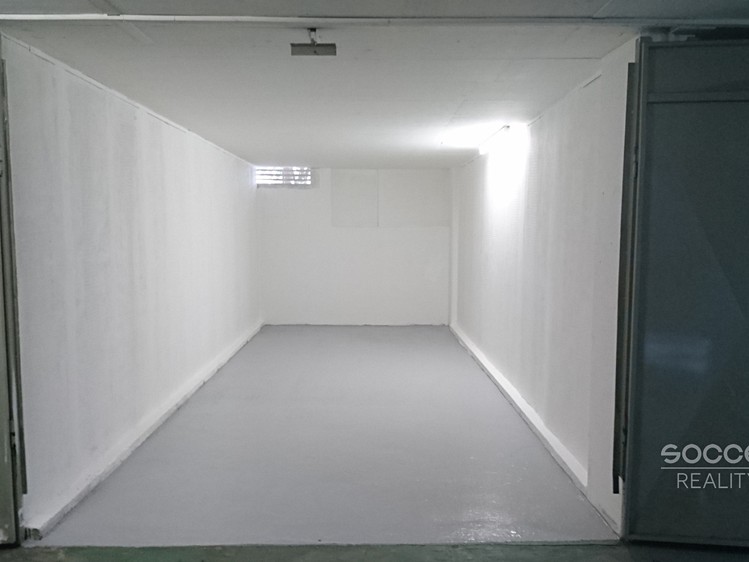 Prodej garáže 18 m² - foto 1