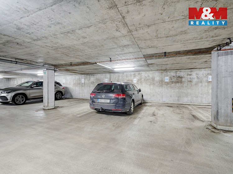 Prodej garážového stání 12 m² - foto 4