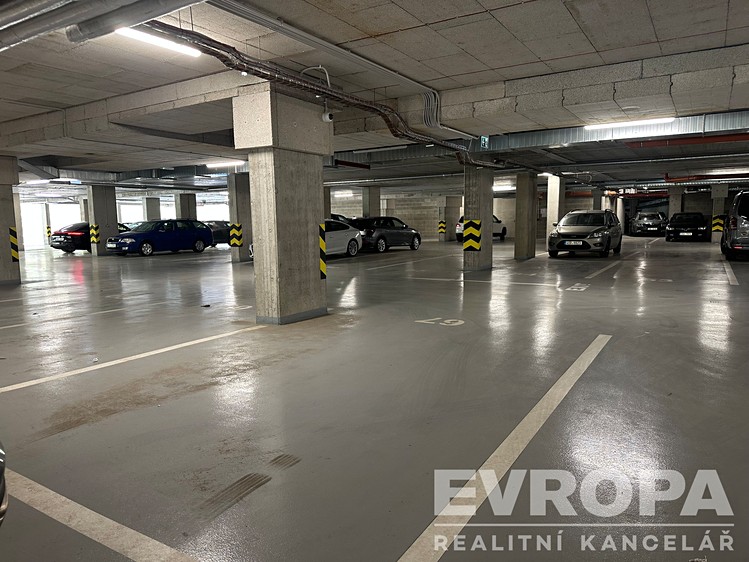 Prodej garážového stání 20 m² - foto 3