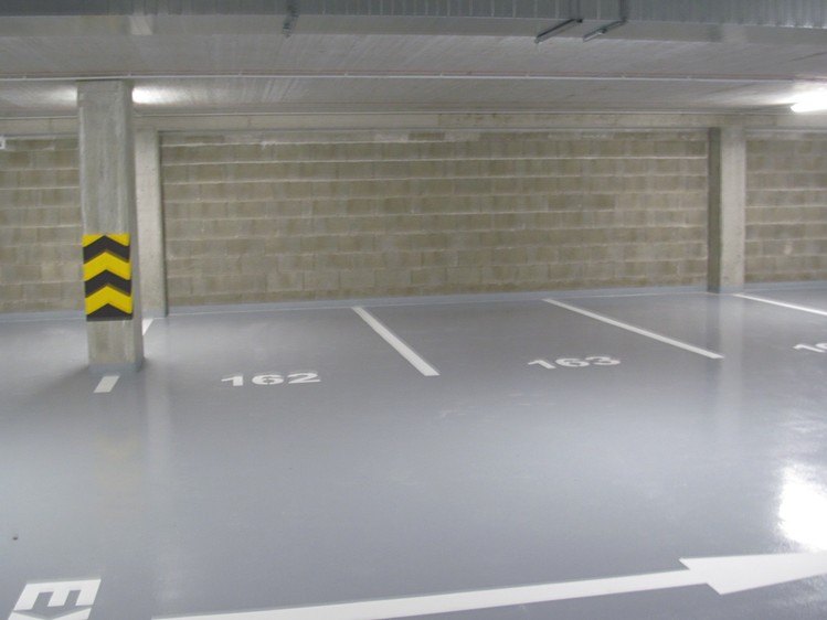 Prodej garážového stání 13 m² - foto 1