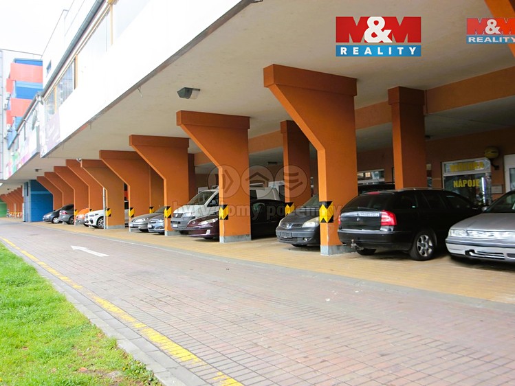 Prodej garážového stání 12 m² - foto 1
