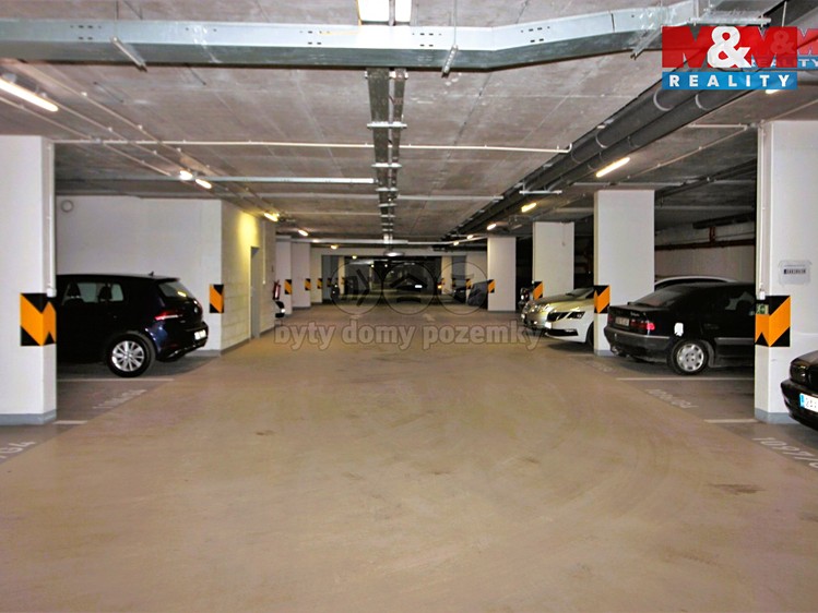 Prodej garážového stání 12 m² - foto 5
