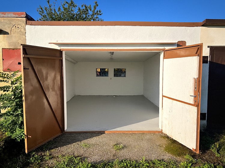 Prodej garáže 24 m² - foto 2