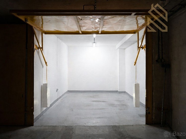 Prodej garáže 20 m² - foto 4
