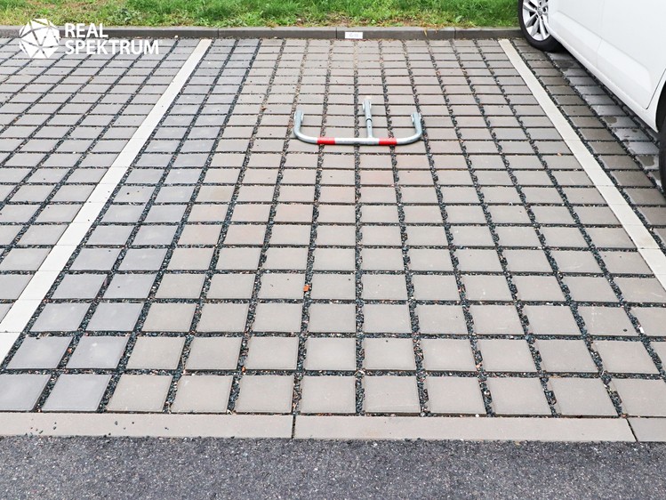 Prodej garážového stání 11 m² - foto 2