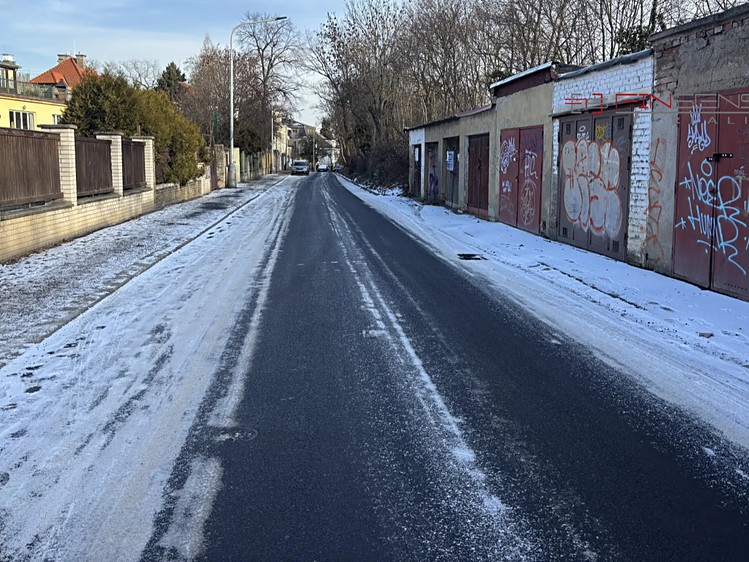 Prodej garáže 16 m² - foto 2