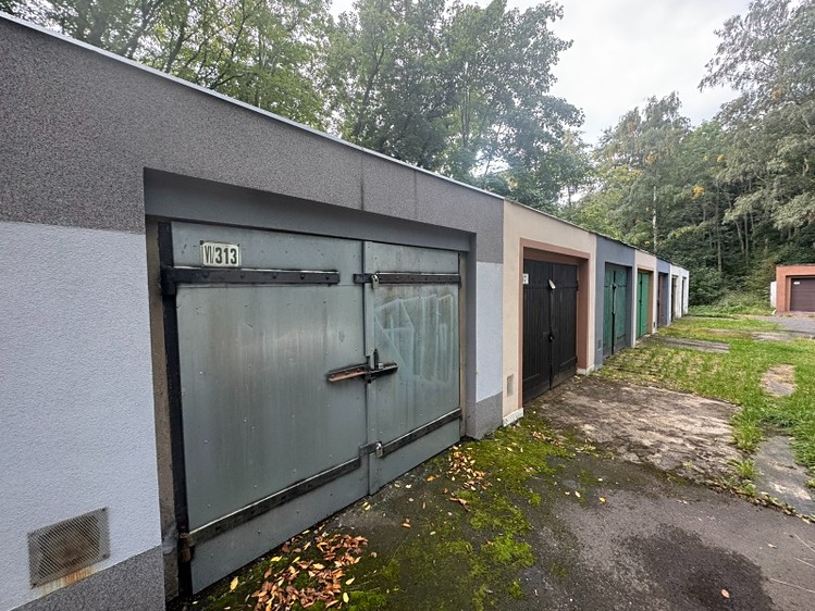 Prodej garáže 24 m² - foto 1