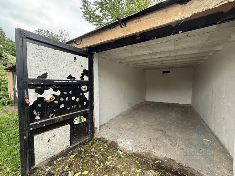 Prodej garáže 18 m² - foto 1