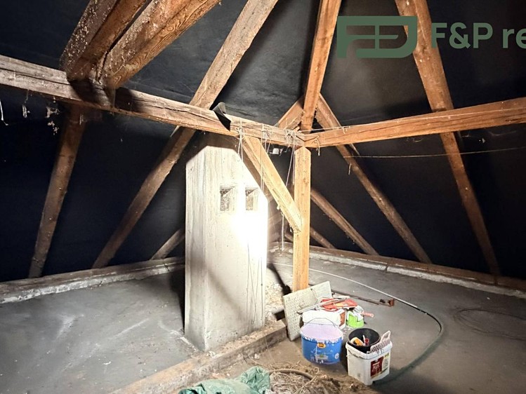 Prodej půdního prostoru 175 m² - foto 3