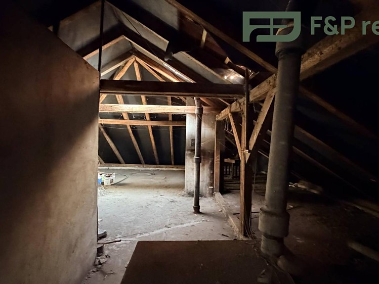 Prodej půdního prostoru 175 m² - foto 7