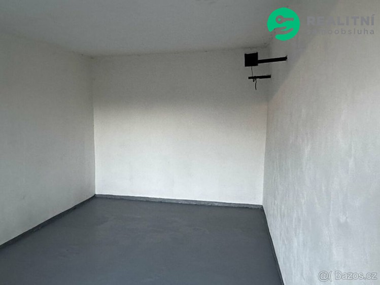 Prodej garáže 18 m² - foto 2