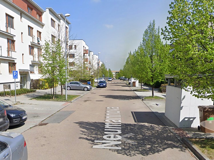 Prodej garážového stání 11 m² - foto 1