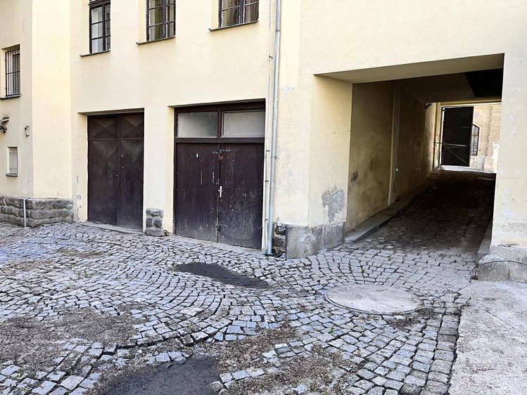 Prodej garáže 20 m² - foto 2