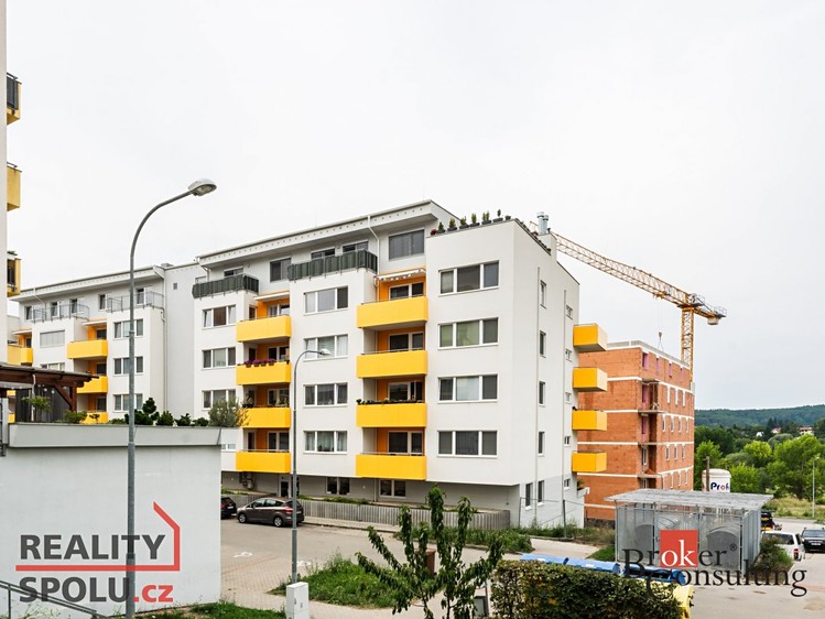 Prodej garážového stání 14 m² - foto 3