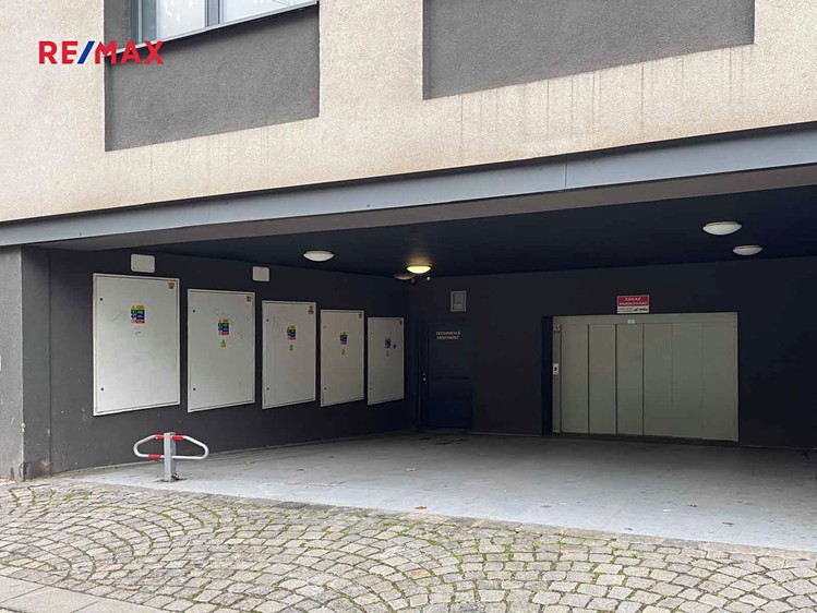 Prodej garážového stání 13 m² - foto 5