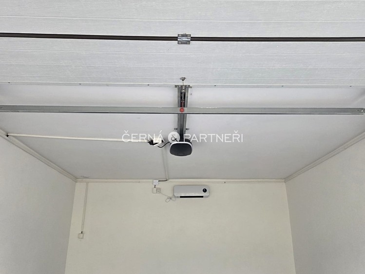 Prodej garáže 22 m² - foto 4