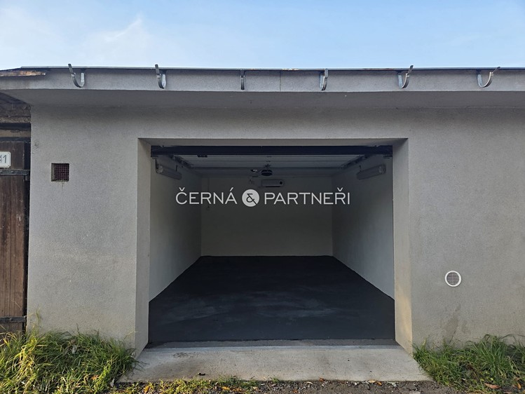Prodej garáže 22 m² - foto 2