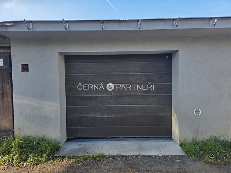 Prodej garáže 22 m² - foto 1