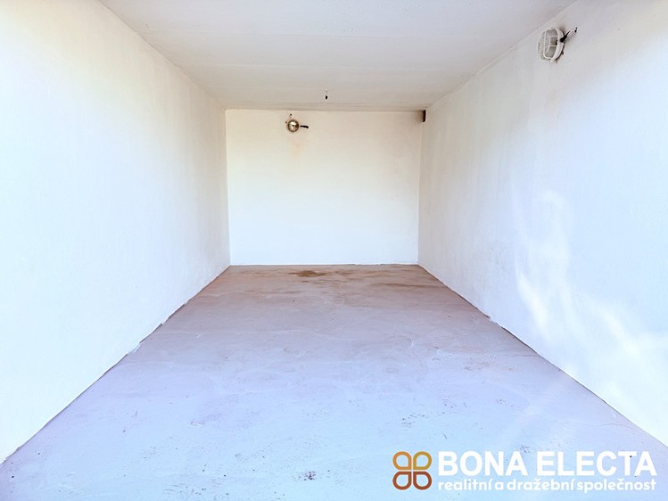 Prodej garáže 18 m² - foto 4