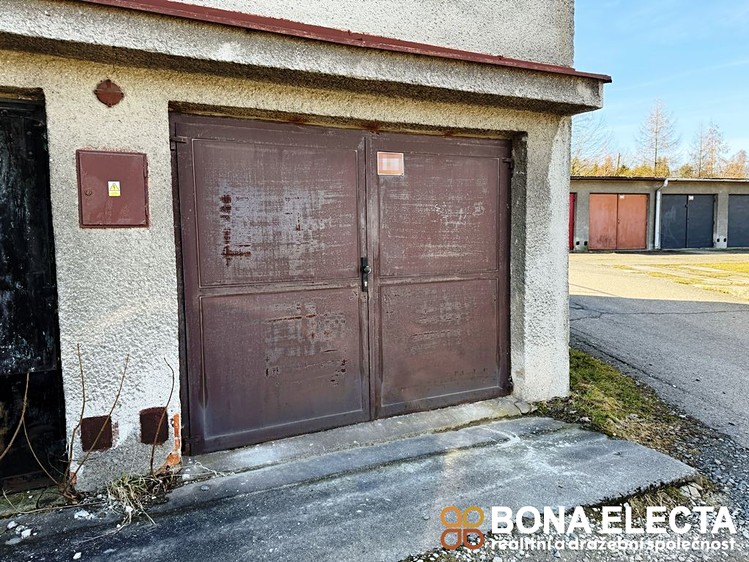Prodej garáže 18 m² - foto 5