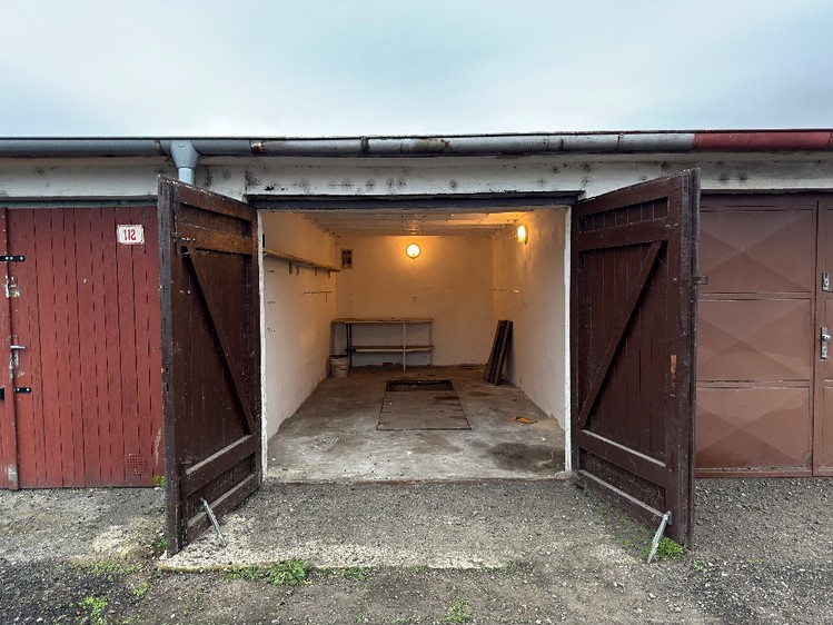 Prodej garáže 20 m² - foto 1