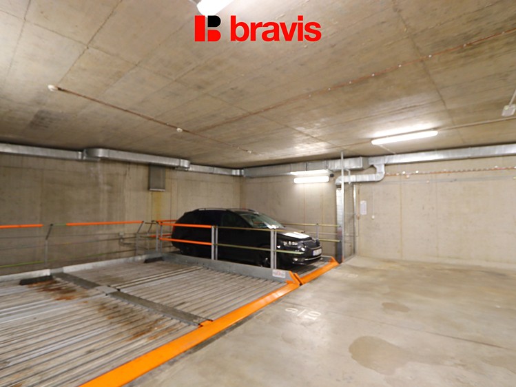 Pronájem garážového stání 13 m² - foto 3