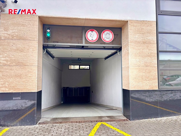 Pronájem garáže 14 m² - foto 8