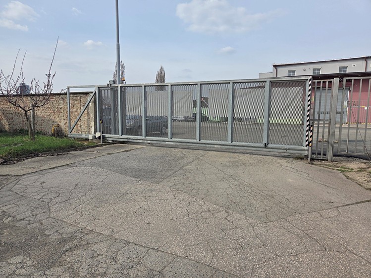 Pronájem specifického typu nemovitosti 650 m² - foto 3