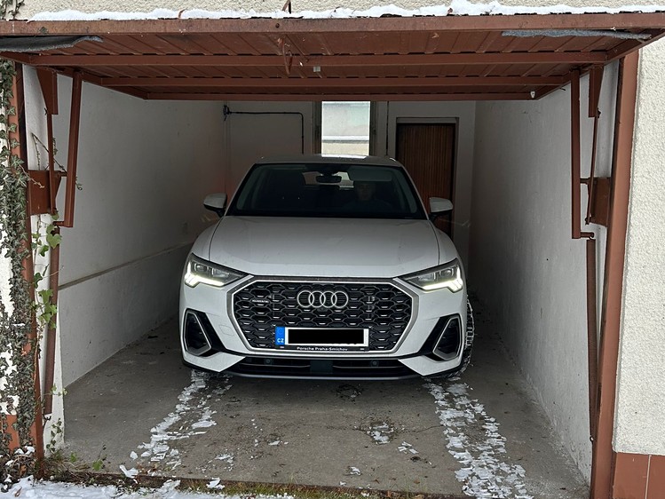 Pronájem garážového stání 16 m² - foto 2