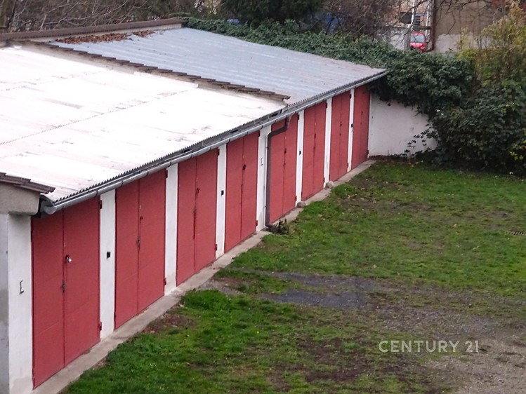 Pronájem garáže 20 m² - foto 1