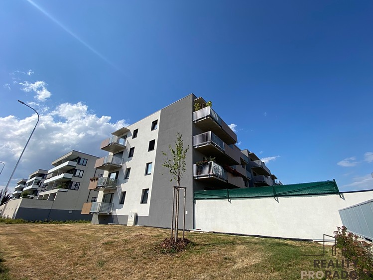 Pronájem garážového stání 12 m² - foto 4