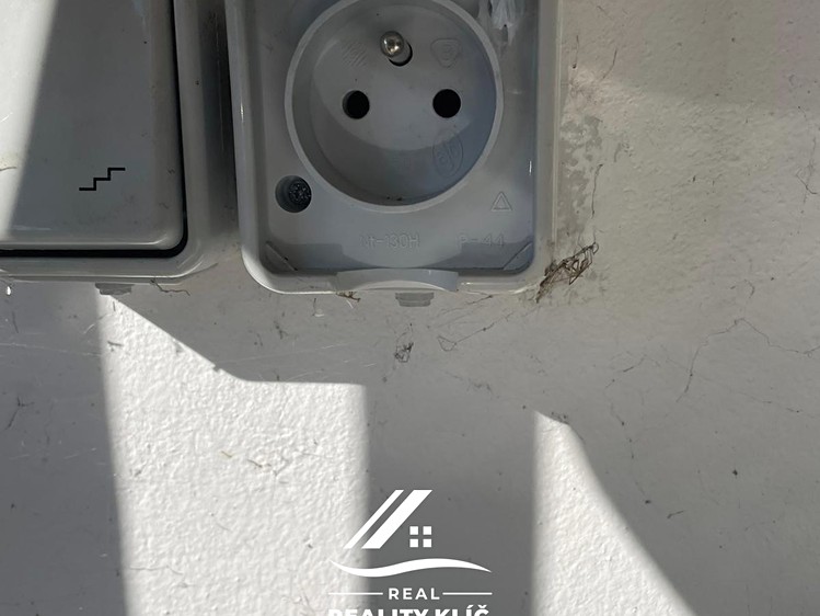 Pronájem garáže 24 m² - foto 7