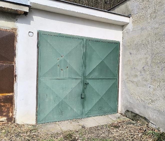 Pronájem garáže 20 m² - foto 1