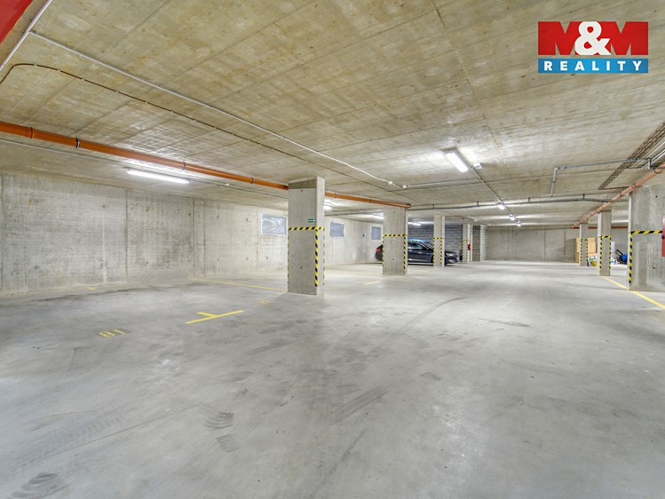 Pronájem garážového stání 12 m² - foto 8