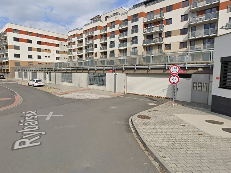 Pronájem garáže 15 m² - foto 3